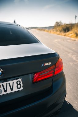 
										BMW M5 xDrive Limousine full									