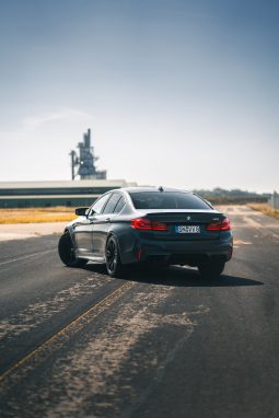 
										BMW M5 xDrive Limousine full									