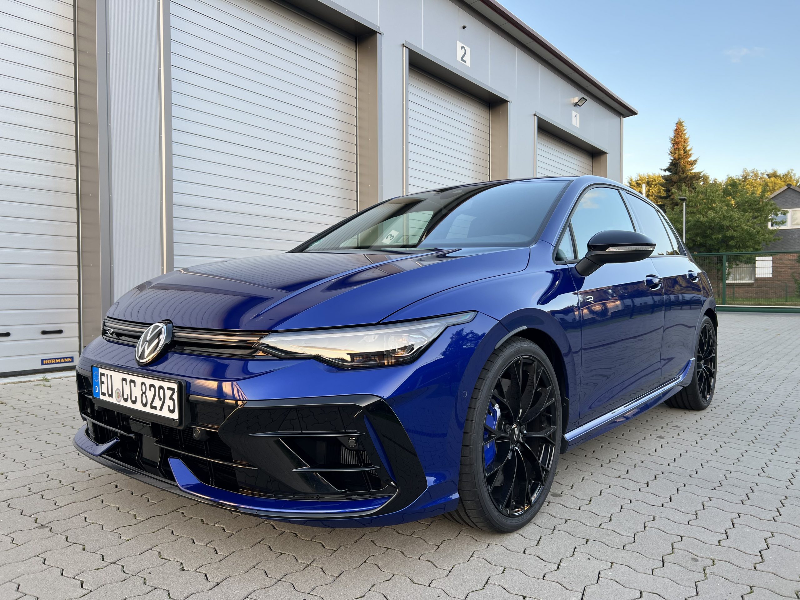 VW Golf R 2.0 TSI 4MOTION DSG